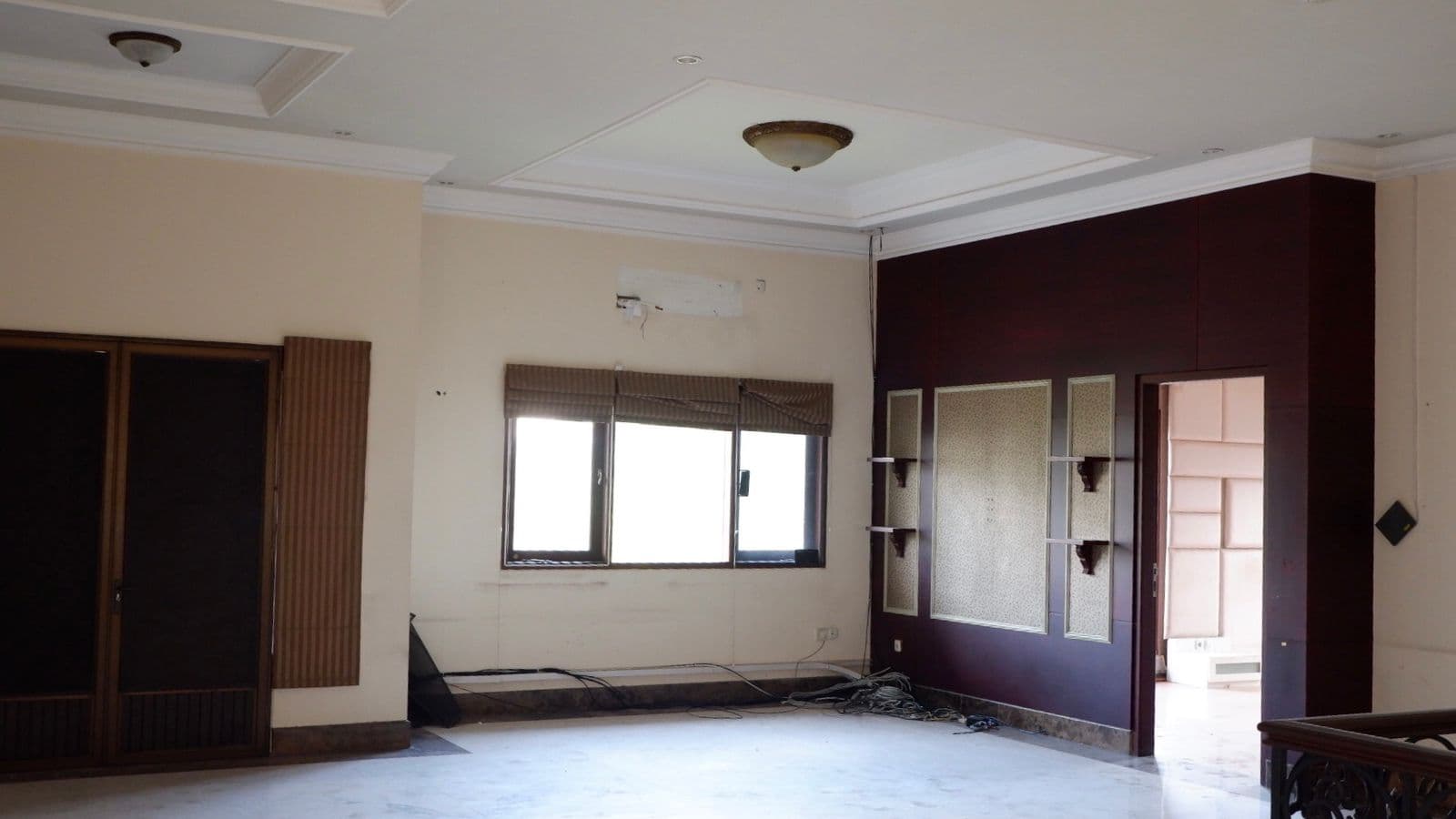 Dijual Rumah 2 Lantai di Graha Family